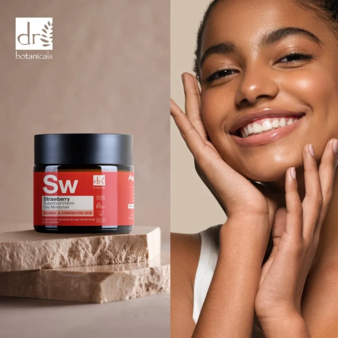Dr Botanicals Strawberry Superfood Vitamin C Day Moisturiser - Image 4